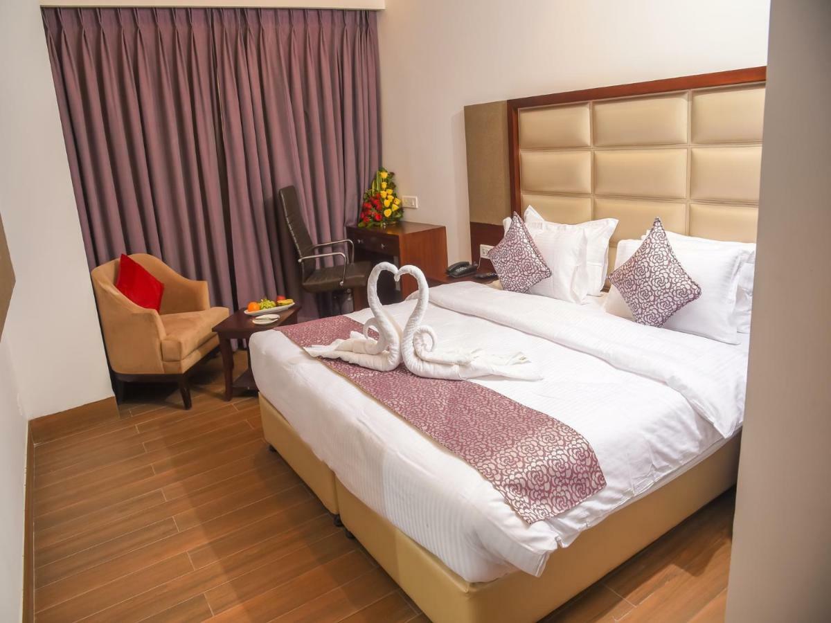Bharawan Clarks Inn Express Amritsar Exteriör bild